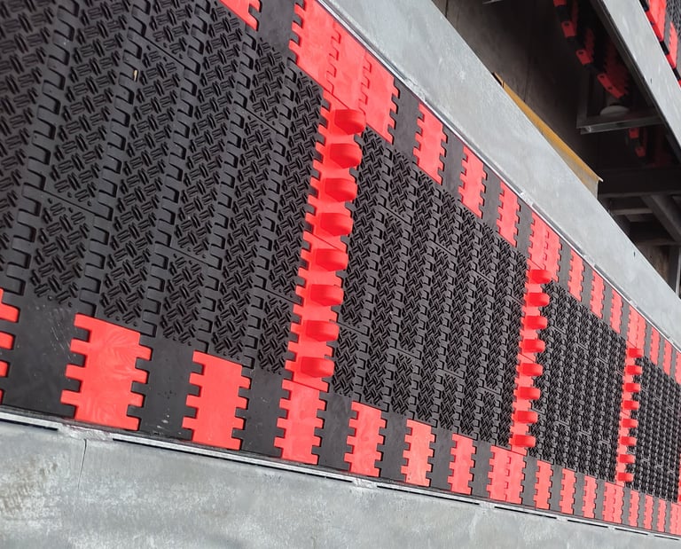 Modular conveyor belt for automotive production