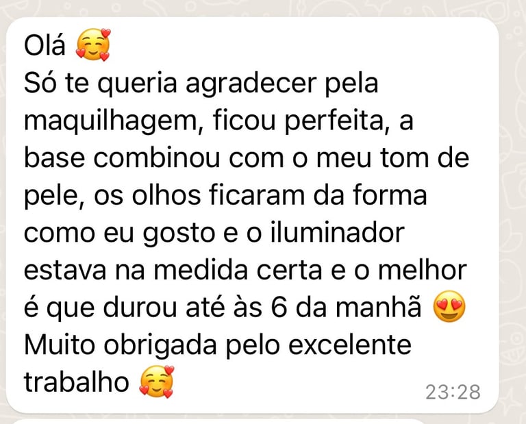 depoimento 5 estrela de cliente maquiada por dayze beauty