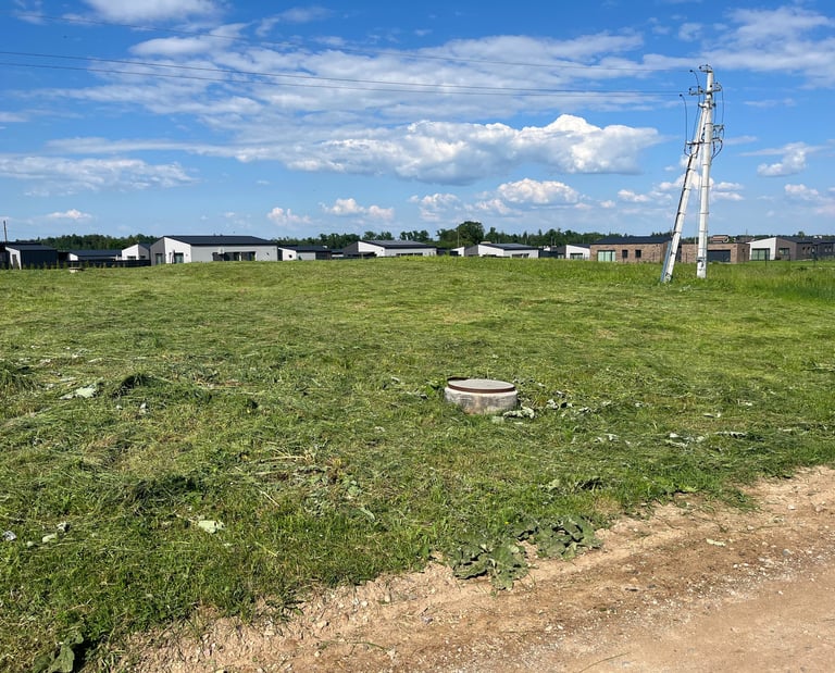 Pievos šienavimas, aukšos žolės pjovimo darbai