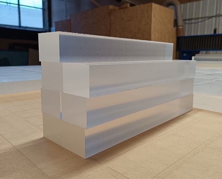 organinio stiklo frezavimas Vilniuje