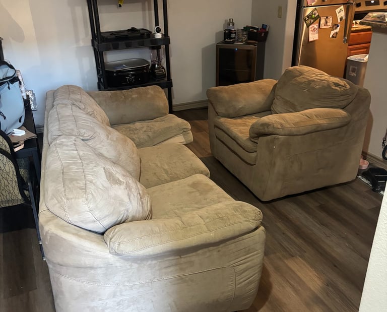 Furniture that needs to be removed in Alamo Ranch