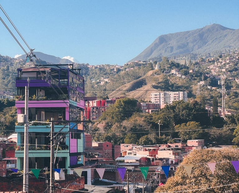 Free Walking Tour Comuna 13 in Colombia, Medellin