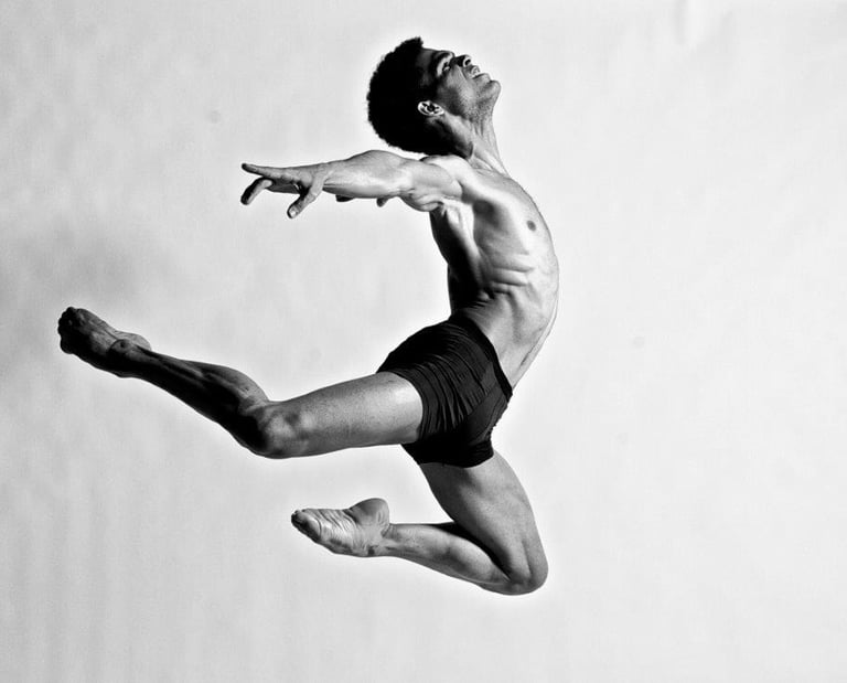 Ballet Teacher, Jaciel Gomez, Professional Dancer, AA CLassical ballet School