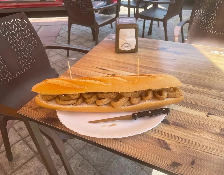 bocadillo de calamares