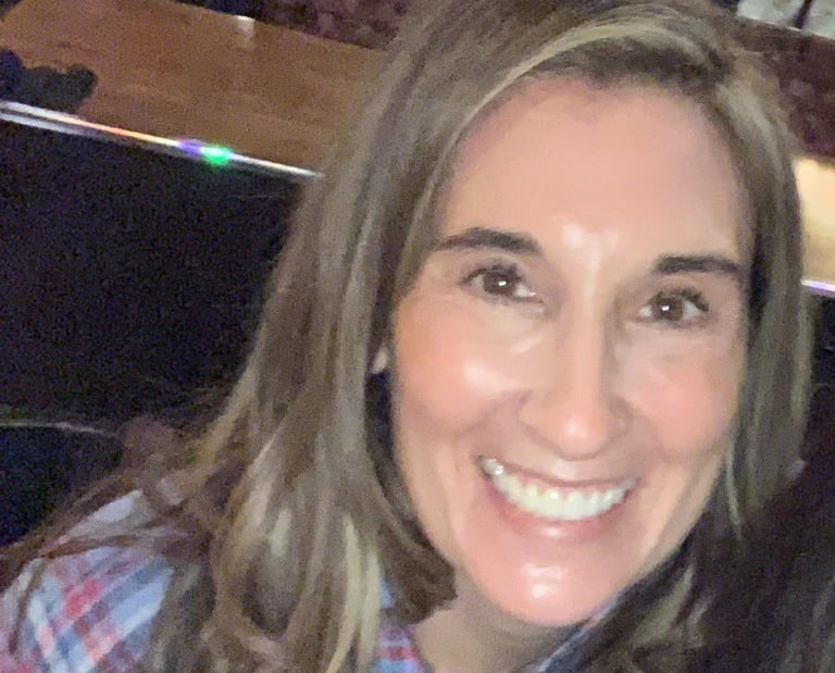 Jodi Robbins headshot.