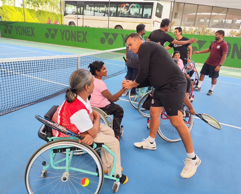 Wheelchair tennis players with Cesar Performance Coach