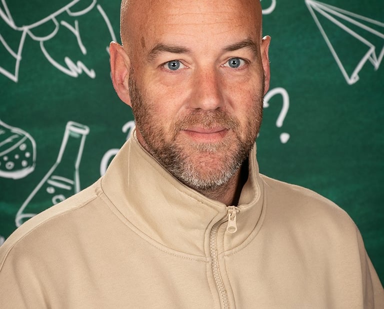 Monsieur Nicolas, professeur d'éducation physique