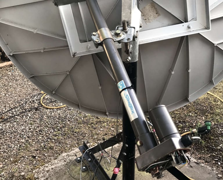 Manutenzione Impianto Satellitare a Pistone Meccanico - Antennista Pompei