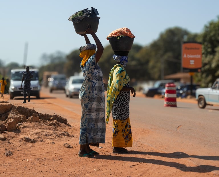 Mama sénégalaise porter sur la tête