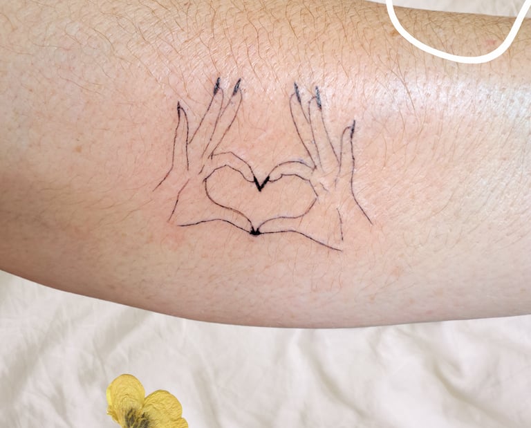 Tatouage symbole amitié souvenirs vacances Inkorporée