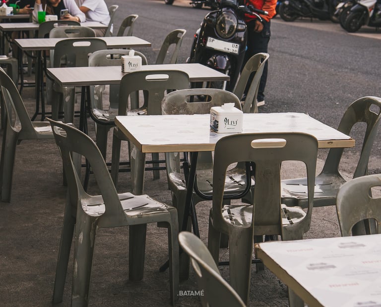 outdoor plastic seating at Johny Kopitiam Batam