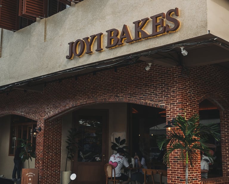 Outdoor with bricks at Joyi Bakes Batam