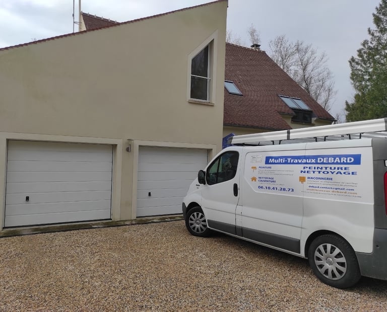 Camion  multi travaux Debard 