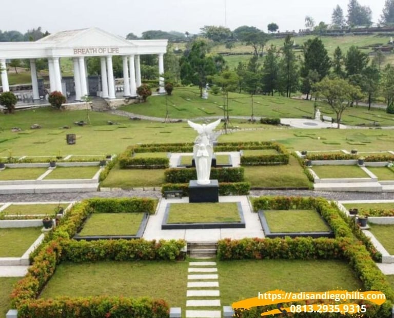 San Diego Hills Karawang makam mewah dengan taman dan bukit rumput hijau