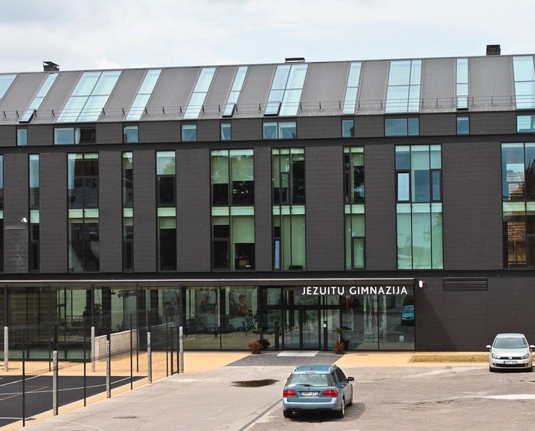 Jėzuitų gimnazija