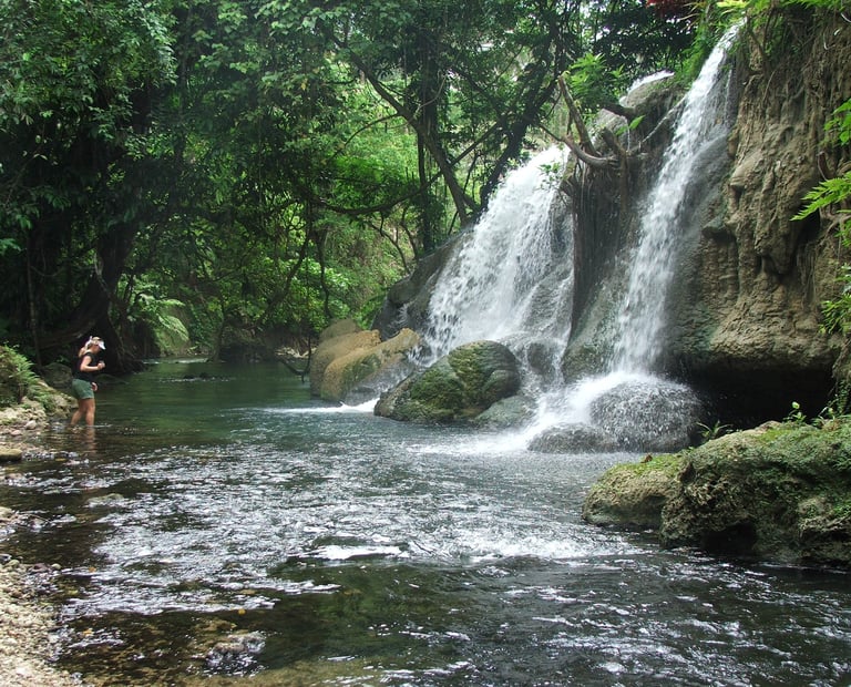 waterfall tour santo vanuatu