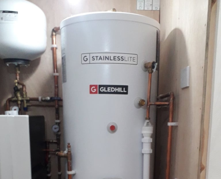 Gledhill cylinder installation Brayford