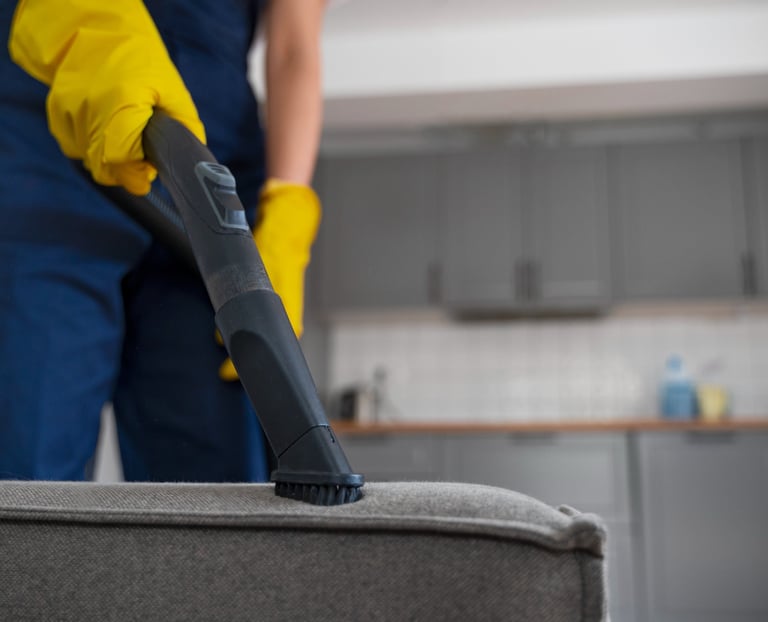 Deep cleaning with vacuum for detailed home care