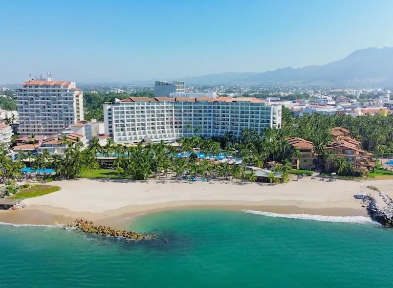 hotel de playa en mexico fiesta americana puerto vallarta