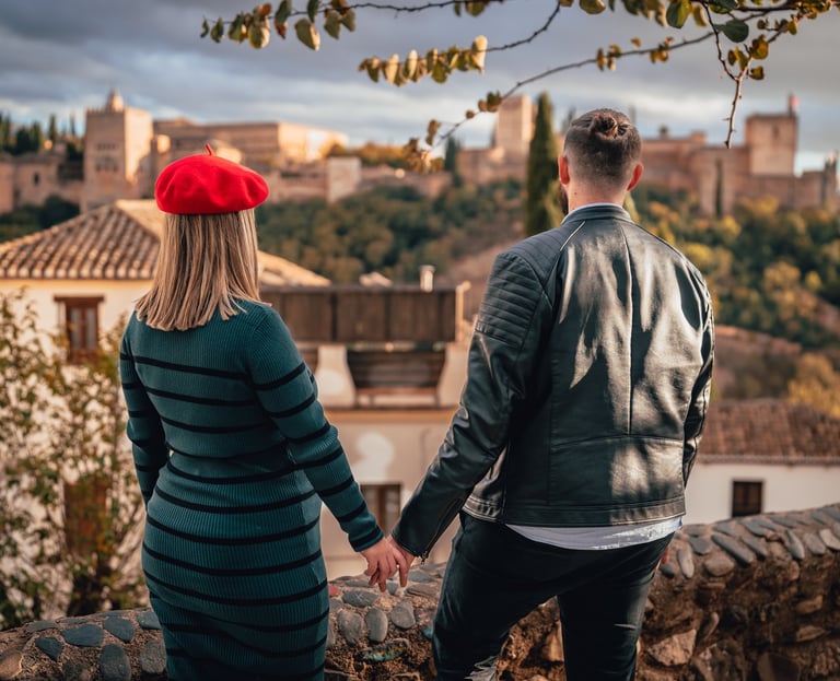 fotografia de pareja en granada del fotografo alex marley con información de packs y precios de las sesiones