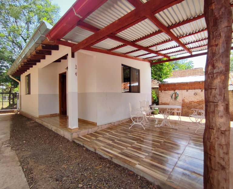 Moebliertes 50 Qm Haus in Independencia / Planta Urbana zur Miete