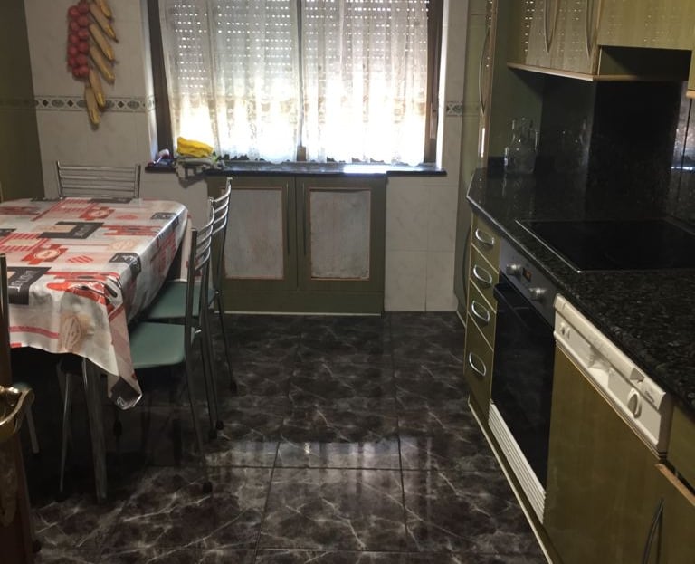 Cocina compartida del piso de estudiantes