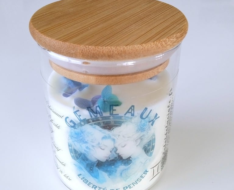 gemini zodiac sign candle with decan stone