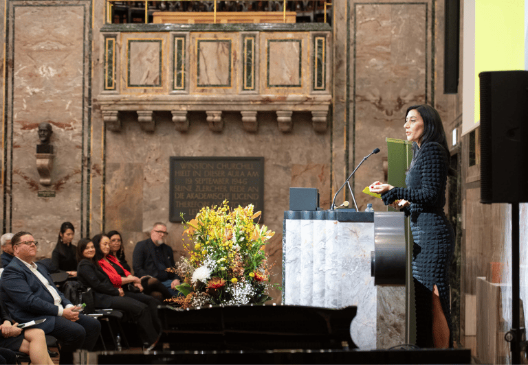 Award ceremony on Positive Leadership by Aurelie Litynski