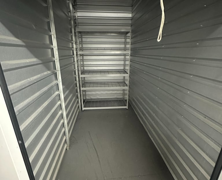 SFC Junk Removal: Storage locker liquidation & hauling in SF 94124.