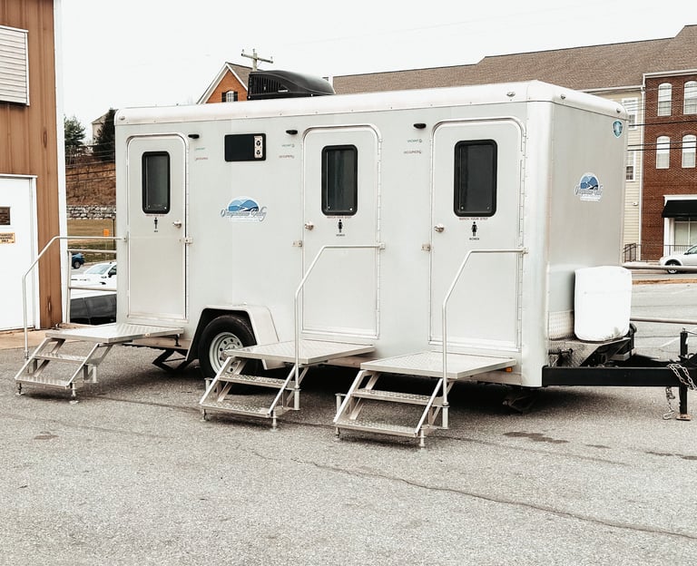luxury bathroom rentals, luxury restroom rentals, portable bathroom rentals