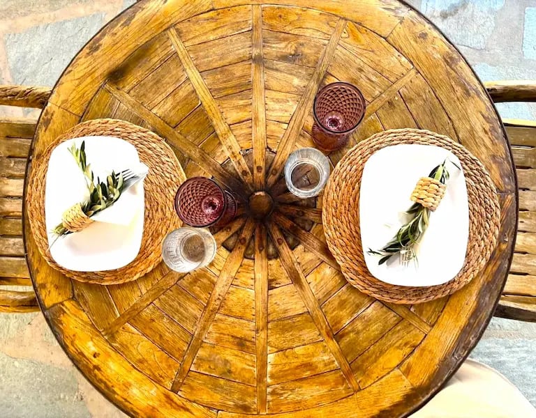 Elegant villa dining table set for private chef experience in Naxos