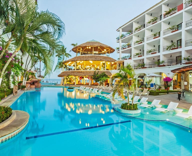 hotel los arcos puerto vallarta