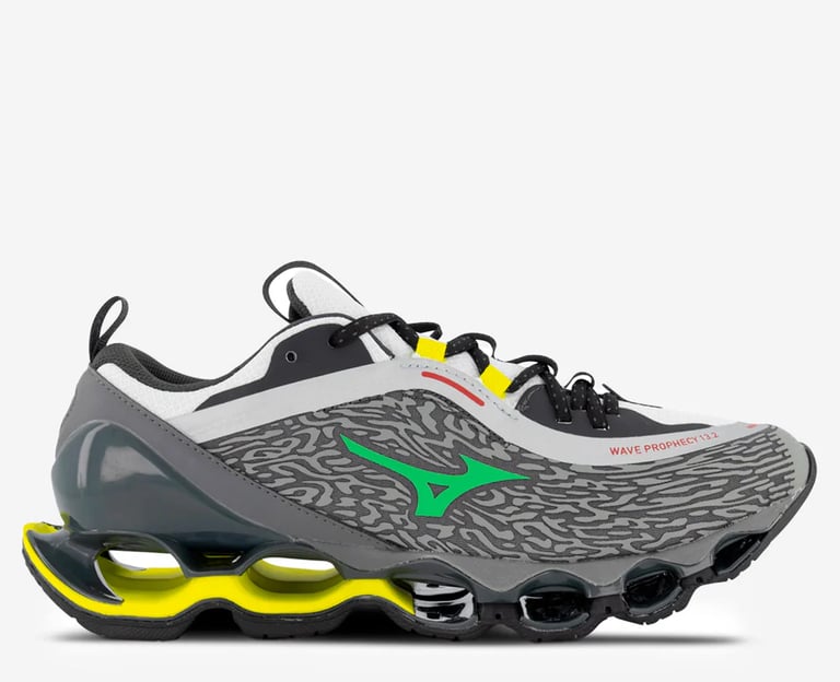 Jogging shoes for women