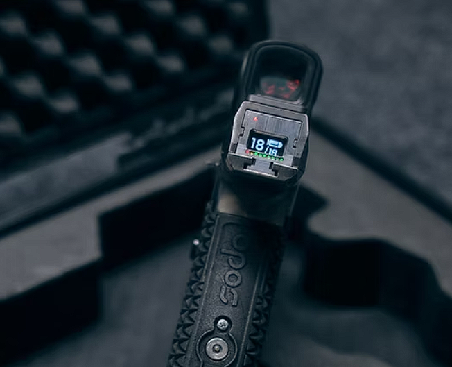 Opos Arms Venator mit Display des Vision Moduls