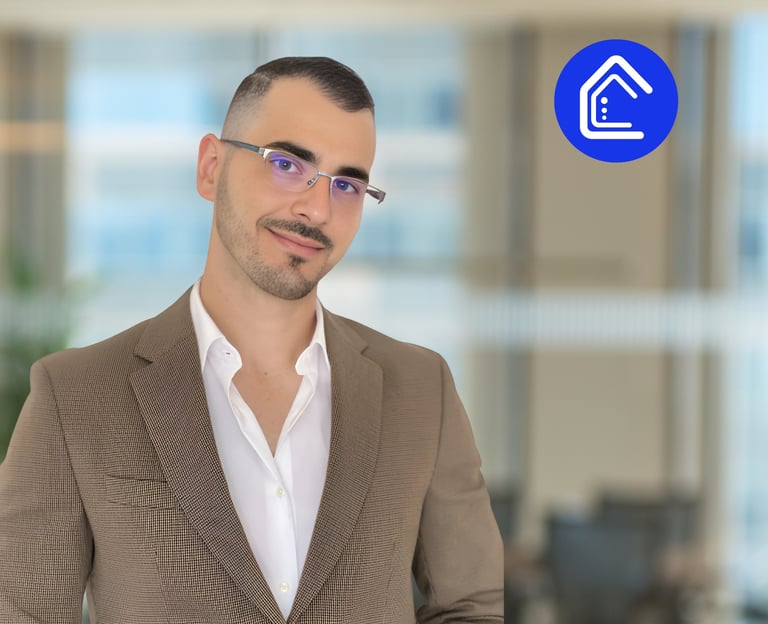 Contacto de terrenos en Costa Rica, Adrián González