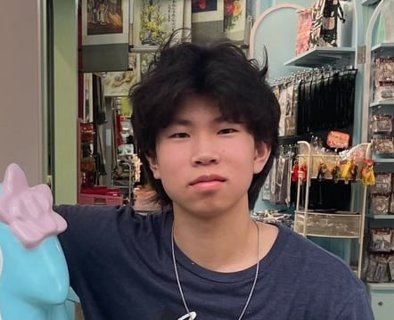 an image of the COO of ReachEquilibria, Gabriel Wang