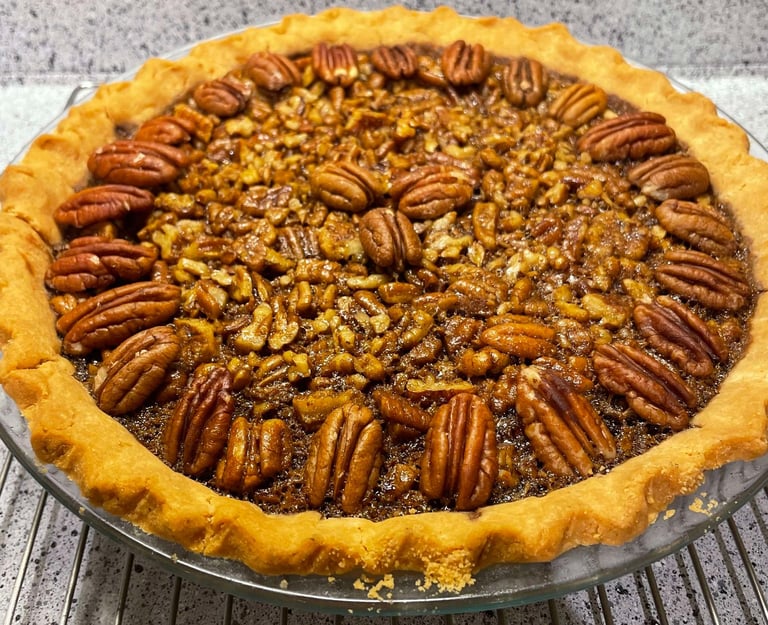 Pecan pie: paleo, gluten-free, dairy-free, refined sugar-free. healthy Thanksgiving dessert Portland