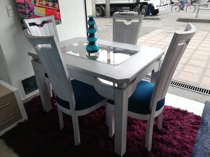 comedor en madera cedro
