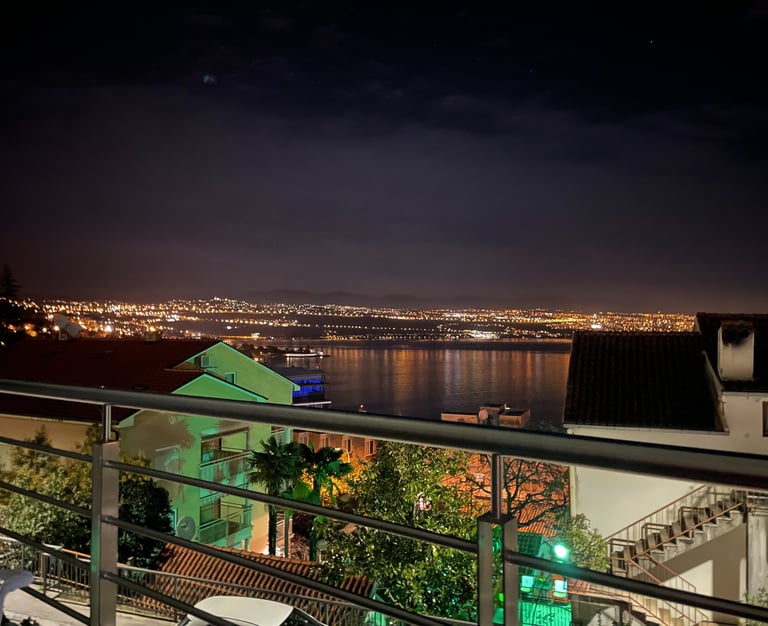 Balcony with open Adriatic sea view, 47 m² apartment in Opatija