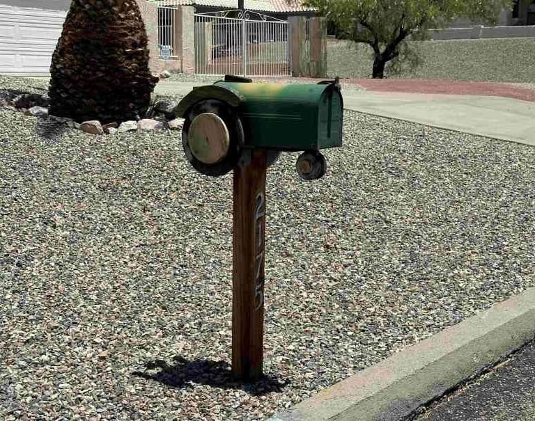 Green Car Mailbox Lake Havasu City AZ