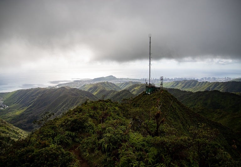 Wiliwilinui Ridge Trail O'ahu Hawai'i 