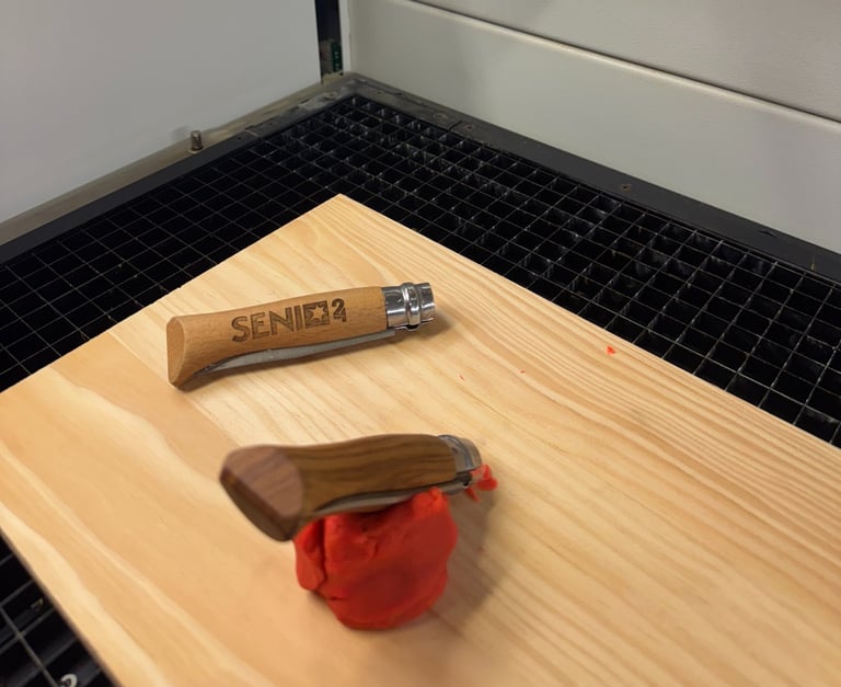 Gravure d'Opinel couteau au Laser