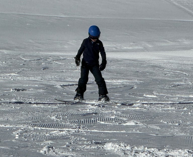Snowboard lessons Passo Tonale