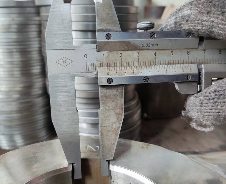 Expert teams for plastic extruded products