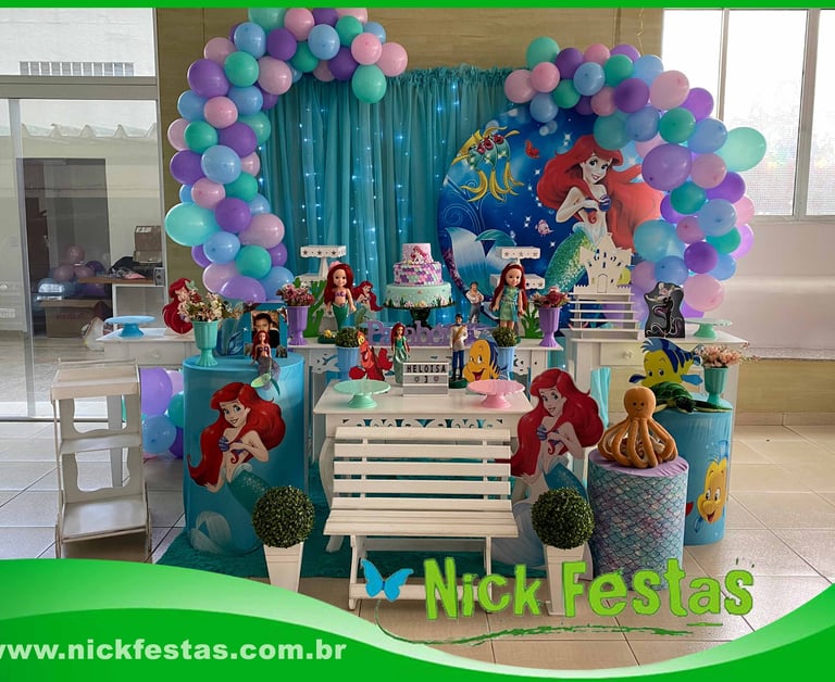 ecoração infantil tema Pequena Sereia com cores do mar, conchas e detalhes encantadores