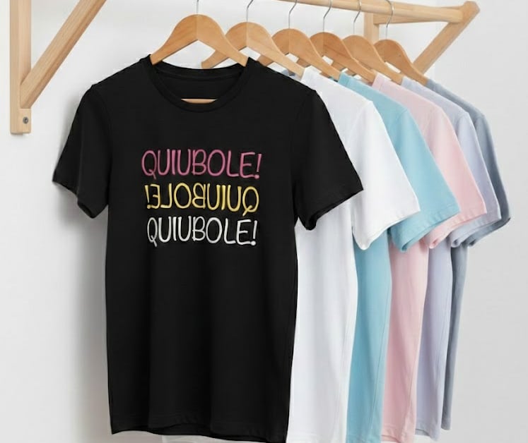 Rack de bambú con diseños de la marca mexicana Hasta Los Huesos