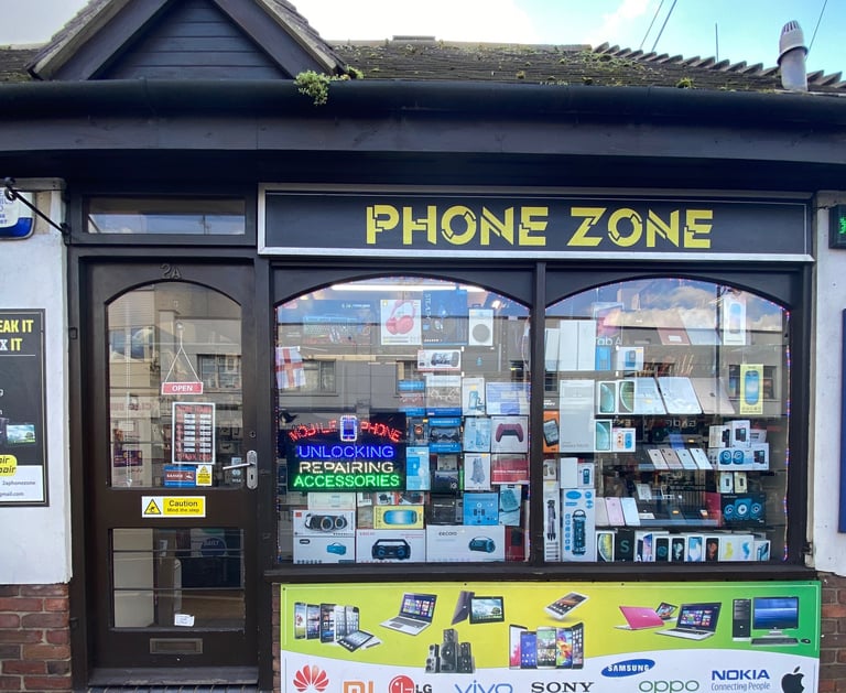 a phone repair shop storefront door in Rayleigh Essex