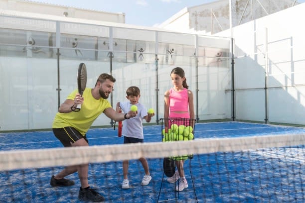 Padel vibes, junior padel coach