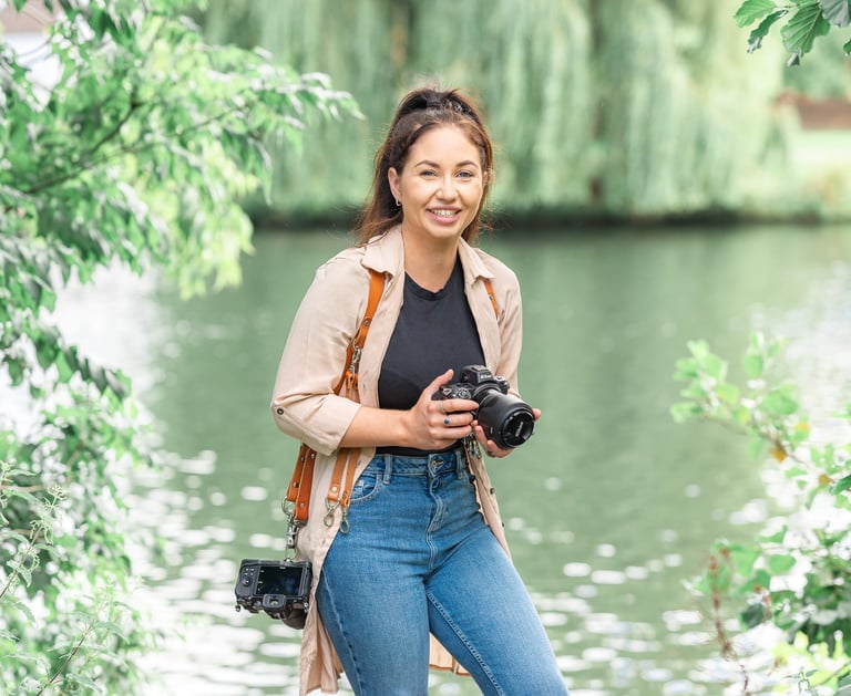 Berkshire & Surrey Wedding photographer 