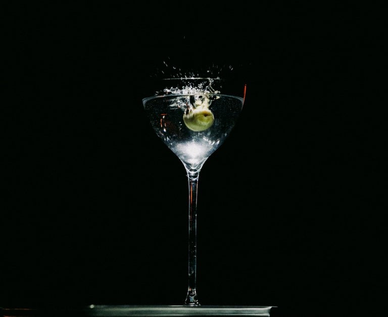 vodka martini olive le pèle